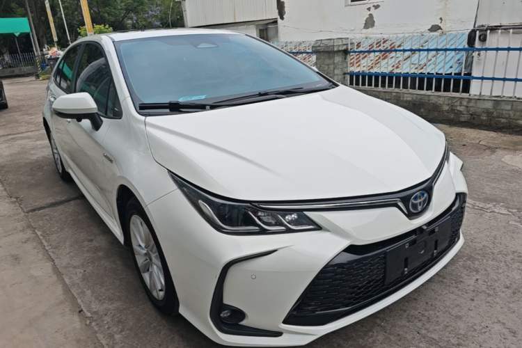 Used Toyota Corolla 2023 1.8L Smart Electric Hybrid Dual-Motor Elite Edition Front Right 45 Deg