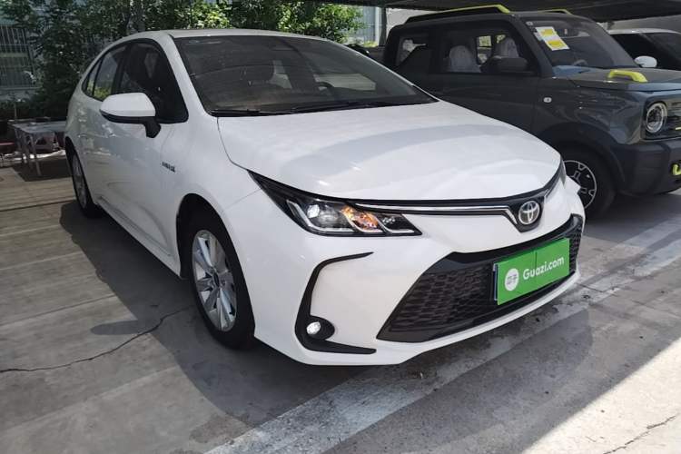 Used Toyota Corolla 2023 1.8L Smart Electric Hybrid Dual-Motor Elite Edition Front Right 45 Deg