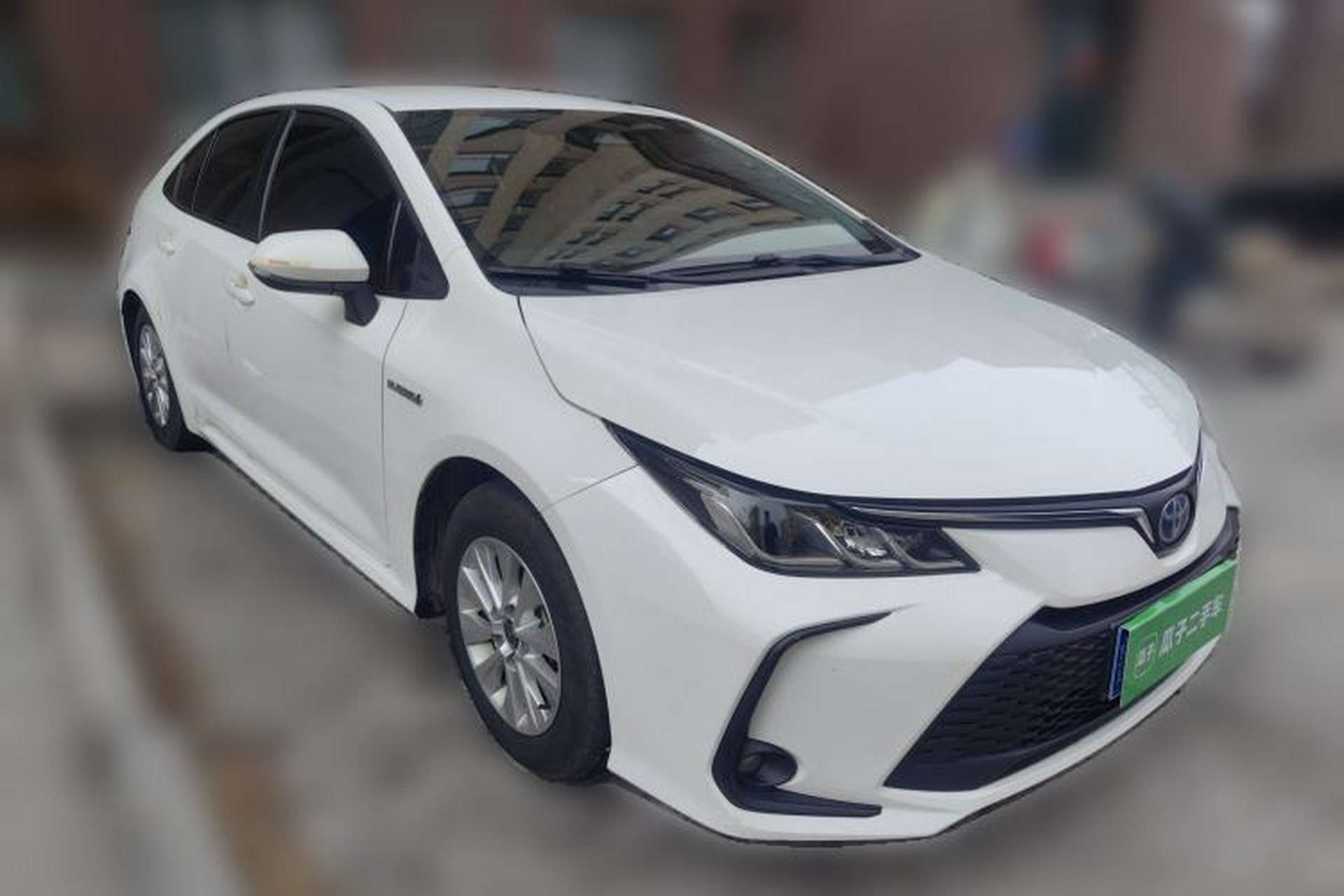 Used Toyota Corolla 2023 1.8L Smart Electric Hybrid Dual-Motor Pioneer Edition Front Right 45 Deg