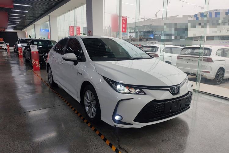 Used Toyota Corolla 2023 1.8L Smart Electric Hybrid Dual-Motor Elite Edition Front Right 45 Deg