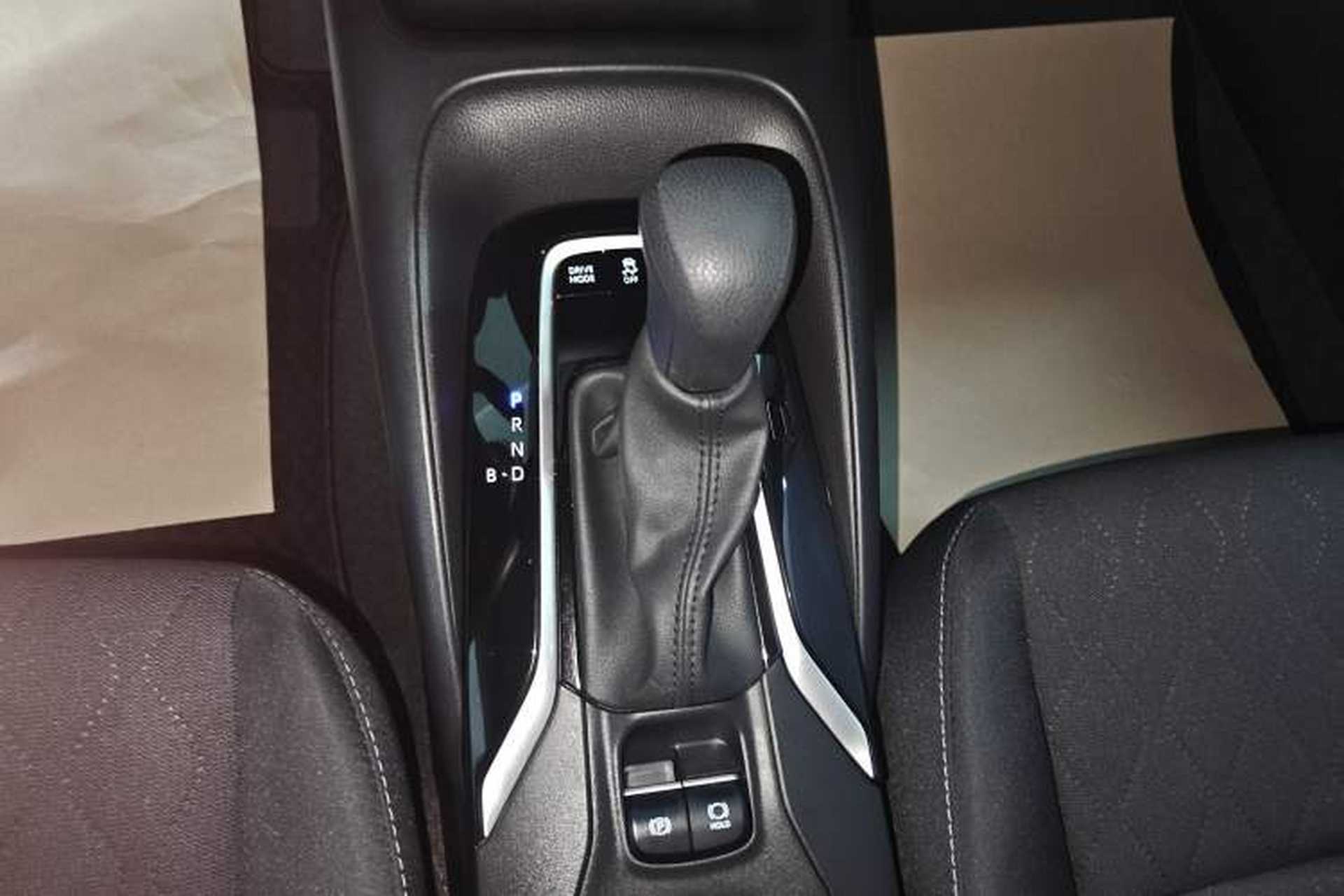 Used Toyota Corolla 2023 1.8L Smart Electric Hybrid Dual-Motor Pioneer Edition Gear Lever