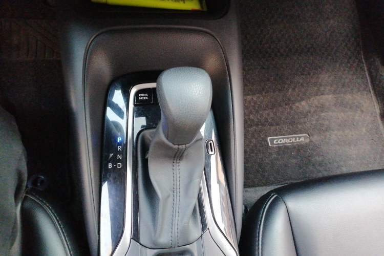 Used Toyota Corolla 2023 1.8L Smart Electric Hybrid Dual-Motor Elite Edition Gear Lever