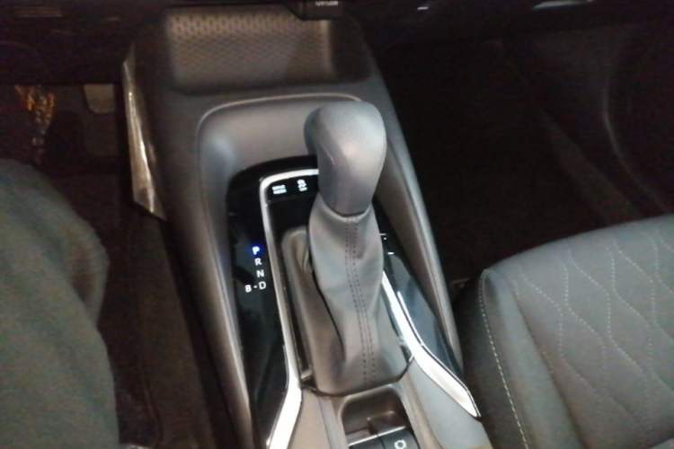 Used Toyota Corolla 2023 1.8L Smart Electric Hybrid Dual-Motor Elite Edition Gear Lever
