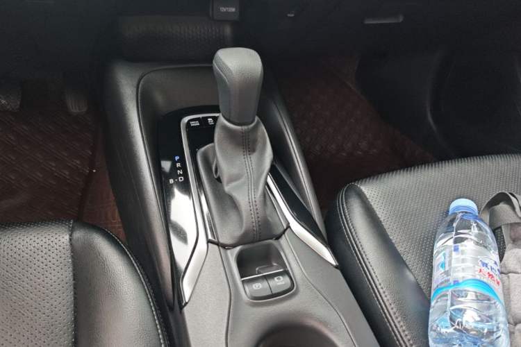 Used Toyota Corolla 2023 1.8L Smart Electric Hybrid Dual-Motor Elite Edition Gear Lever