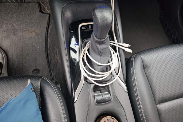 Used Toyota Corolla 2023 1.8L Smart Electric Hybrid Dual-Motor Pioneer Edition Gear Lever