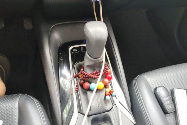 Used Toyota Corolla 2023 1.8L Smart Electric Hybrid Dual-Motor Elite Edition Gear Lever