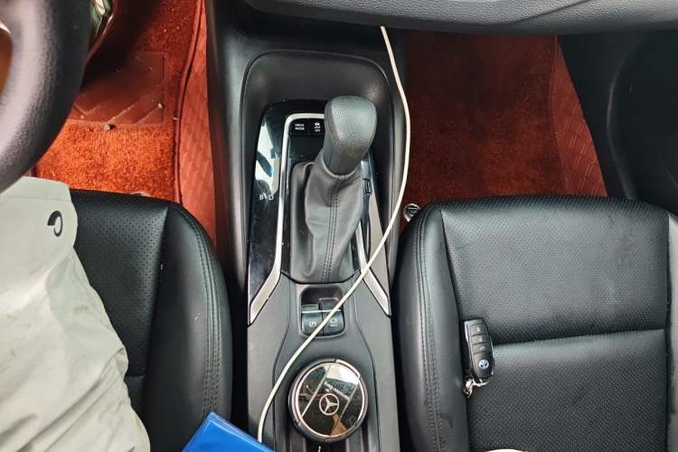 Used Toyota Corolla 2023 1.8L Smart Electric Hybrid Dual-Motor Elite Edition Gear Lever