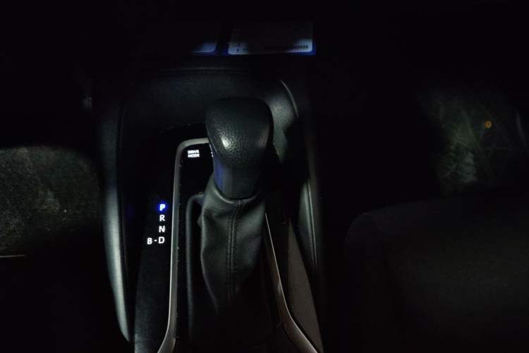 Used Toyota Corolla 2023 1.8L Smart Electric Hybrid Dual-Motor Pioneer Edition Gear Lever