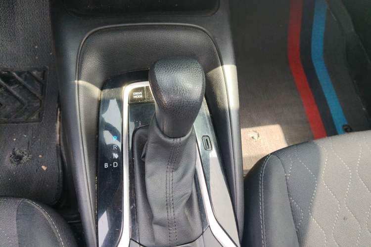 Used Toyota Corolla 2023 1.8L Smart Electric Hybrid Dual-Motor Elite Edition Gear Lever