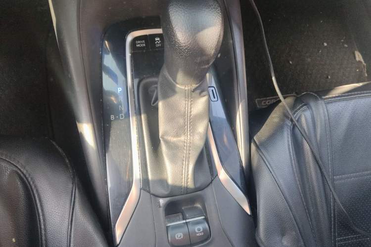 Used Toyota Corolla 2023 1.8L Smart Electric Hybrid Dual-Motor Pioneer Edition Gear Lever