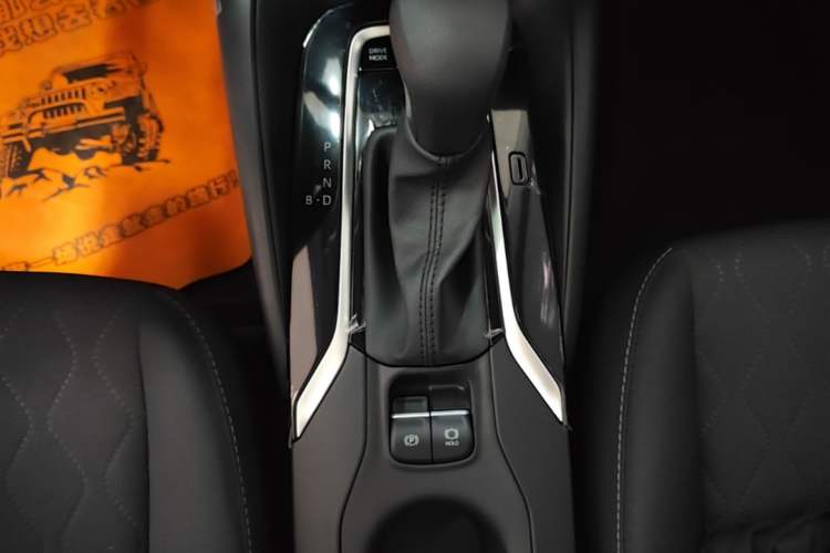 Used Toyota Corolla 2023 1.8L Smart Electric Hybrid Dual-Motor Elite Edition Gear Lever