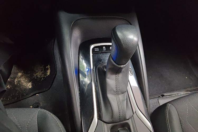 Used Toyota Corolla 2023 1.8L Smart Electric Hybrid Dual-Motor Pioneer Edition Gear Lever