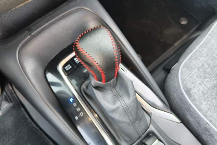 Used Toyota Corolla 2023 1.8L Smart Electric Hybrid Dual-Motor Pioneer Edition Gear Lever