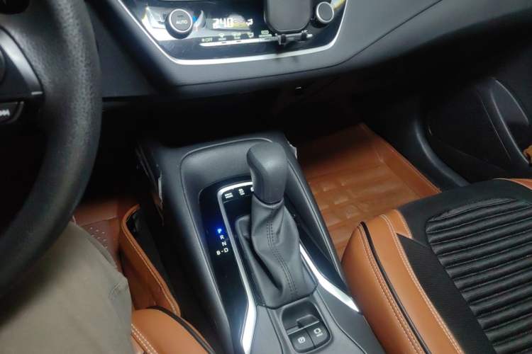 Used Toyota Corolla 2023 1.8L Smart Electric Hybrid Dual-Motor Pioneer Edition Gear Lever