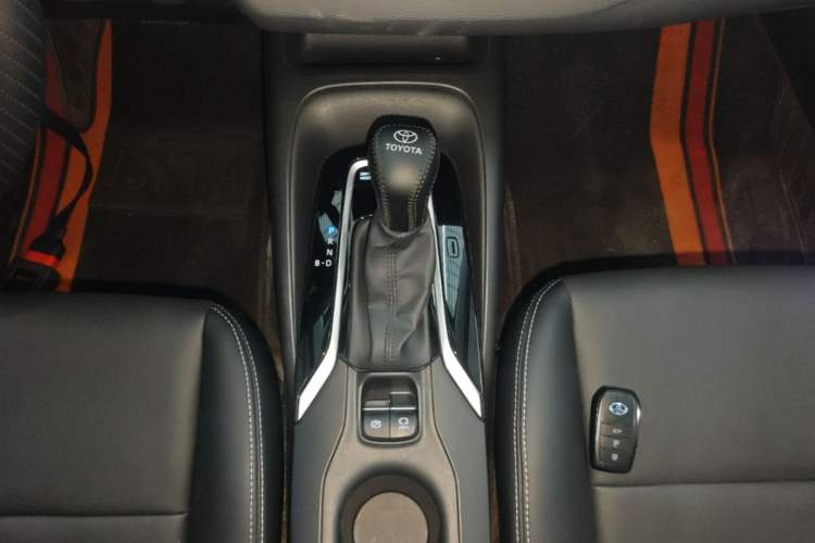 Used Toyota Corolla 2023 1.8L Smart Electric Hybrid Dual-Motor Pioneer Edition Gear Lever