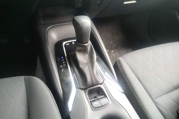 Used Toyota Corolla 2023 1.8L Smart Electric Hybrid Dual-Motor Pioneer Edition Gear Lever