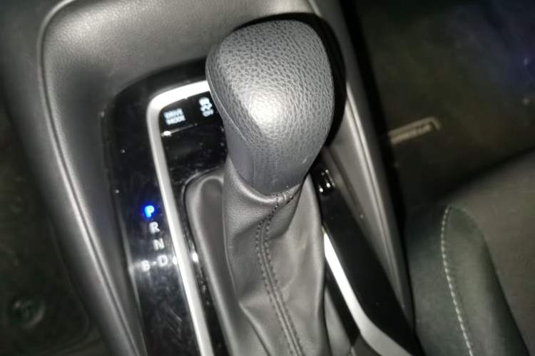 Used Toyota Corolla 2023 1.8L Smart Electric Hybrid Dual-Motor Elite Edition Gear Lever