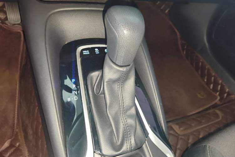 Used Toyota Corolla 2023 1.8L Smart Electric Hybrid Dual-Motor Elite Edition Gear Lever