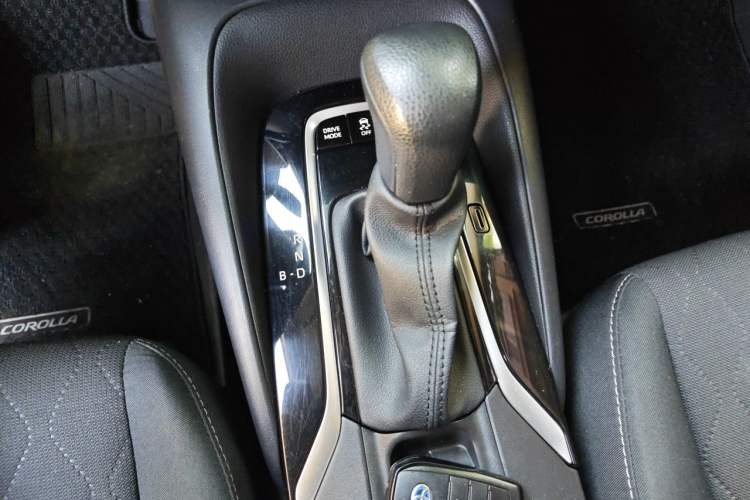 Used Toyota Corolla 2023 1.8L Smart Electric Hybrid Dual-Motor Pioneer Edition Gear Lever