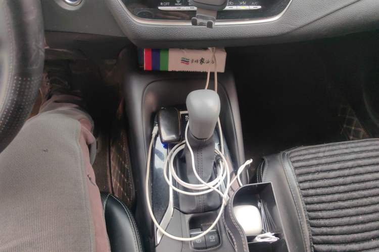 Used Toyota Corolla 2023 1.8L Smart Electric Hybrid Dual-Motor Pioneer Edition Gear Lever