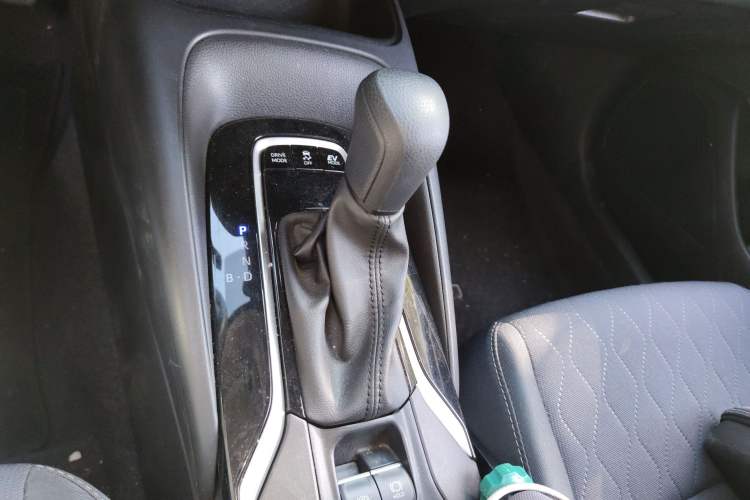 Used Toyota Corolla 2023 1.8L Smart Electric Hybrid Dual-Motor Elite Edition Gear Lever