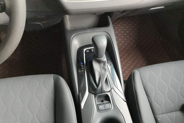 Used Toyota Corolla 2023 1.8L Smart Electric Hybrid Dual-Motor Elite Edition Gear Lever