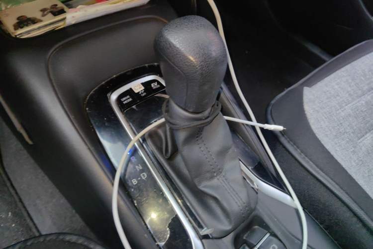 Used Toyota Corolla 2023 1.8L Smart Electric Hybrid Dual-Motor Pioneer Edition Gear Lever