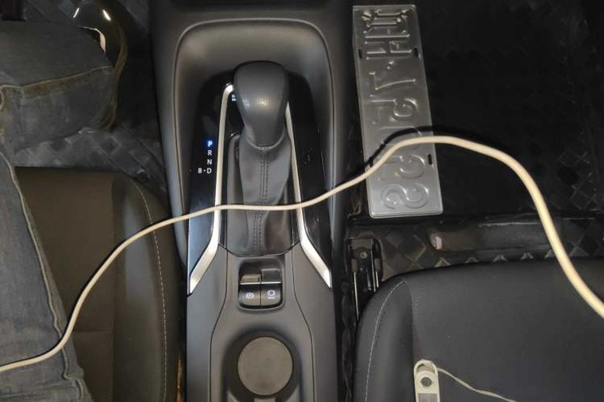 Used Toyota Corolla 2023 1.8L Smart Electric Hybrid Dual-Motor Pioneer Edition Gear Lever