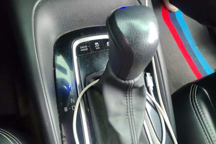 Used Toyota Corolla 2023 1.8L Smart Electric Hybrid Dual-Motor Elite Edition Gear Lever