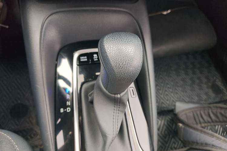 Used Toyota Corolla 2023 1.8L Smart Electric Hybrid Dual-Motor Pioneer Edition Gear Lever