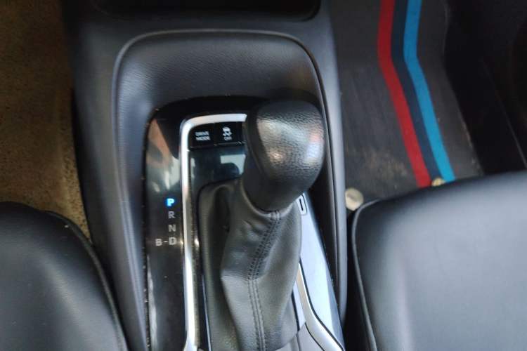 Used Toyota Corolla 2023 1.8L Smart Electric Hybrid Dual-Motor Pioneer Edition Gear Lever