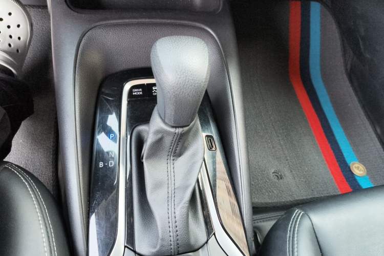 Used Toyota Corolla 2023 1.8L Smart Electric Hybrid Dual-Motor Pioneer Edition Gear Lever