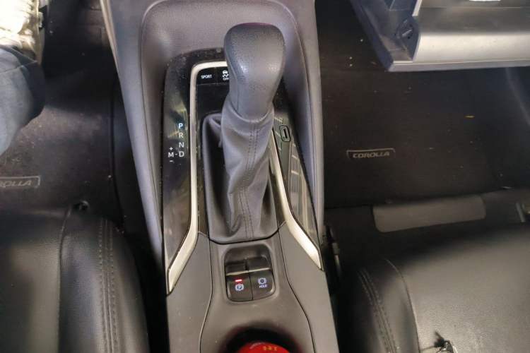Used Toyota Corolla 2023 1.5L Elite Edition Gear Lever