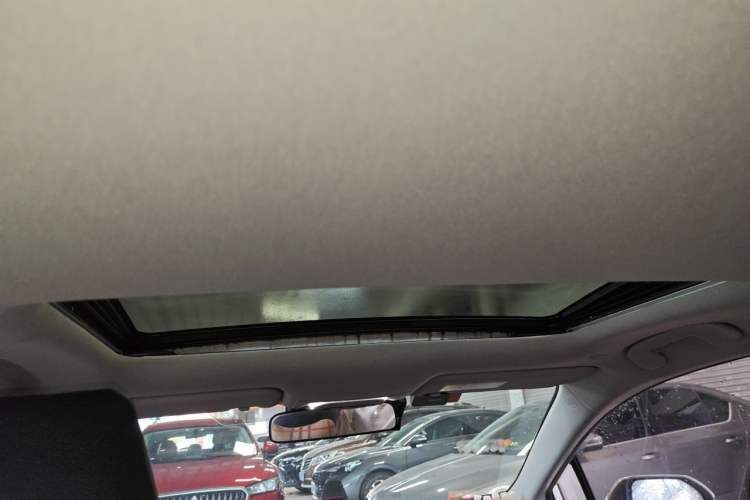 Used Toyota Corolla 2023 1.8L Smart Electric Hybrid Dual-Motor Elite Edition Headliner