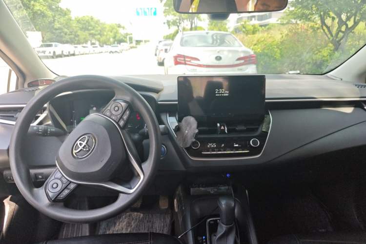 Used Toyota Corolla 2023 1.8L Smart Electric Hybrid Dual-Motor Pioneer Edition Headliner