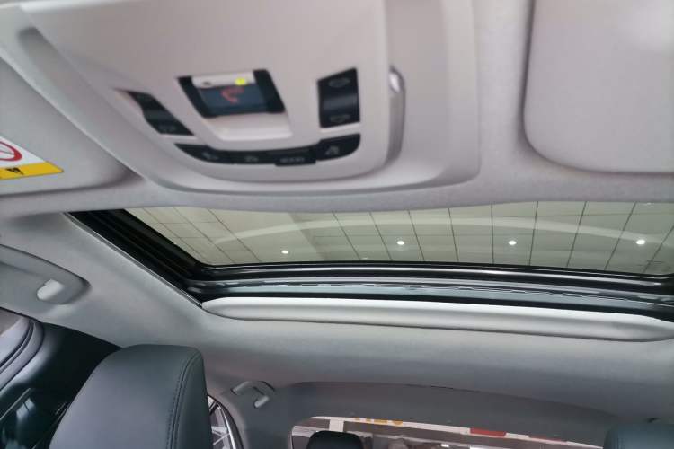 Used Toyota Corolla 2023 1.8L Smart Electric Hybrid Dual-Motor Elite Edition Headliner