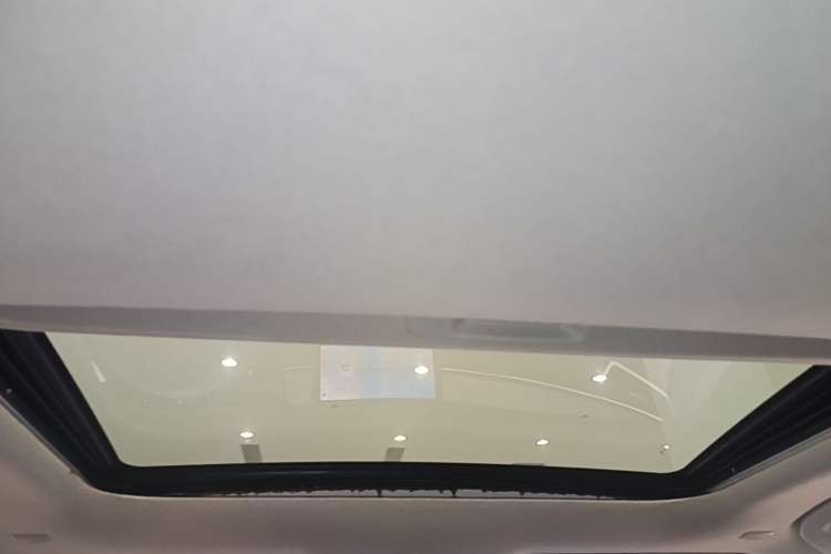 Used Toyota Corolla 2023 1.8L Smart Electric Hybrid Dual-Motor Elite Edition Headliner