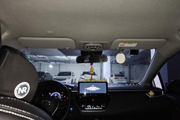Used Toyota Corolla 2023 1.8L Smart Electric Hybrid Dual-Motor Pioneer Edition Headliner