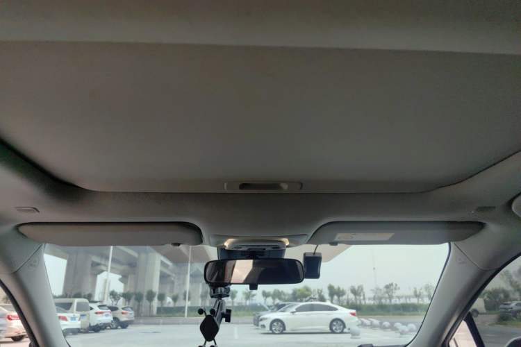 Used Toyota Corolla 2023 1.8L Smart Electric Hybrid Dual-Motor Elite Edition Headliner