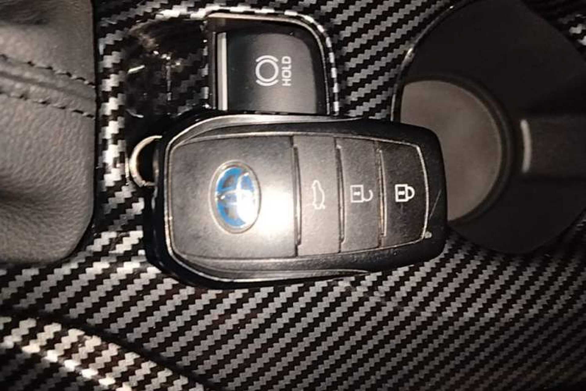 Used Toyota Corolla 2023 1.8L Smart Electric Hybrid Dual-Motor Elite Edition Interior 1