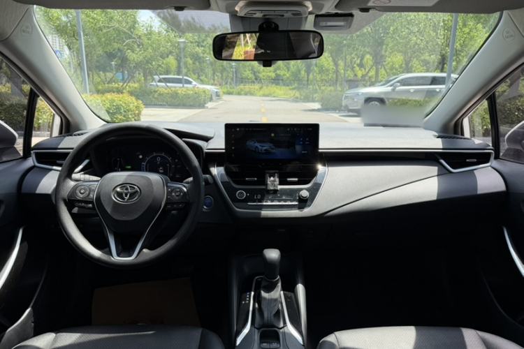 Used Toyota Corolla 2023 1.8L Smart Electric Hybrid Dual-Motor Elite Edition Interior 1