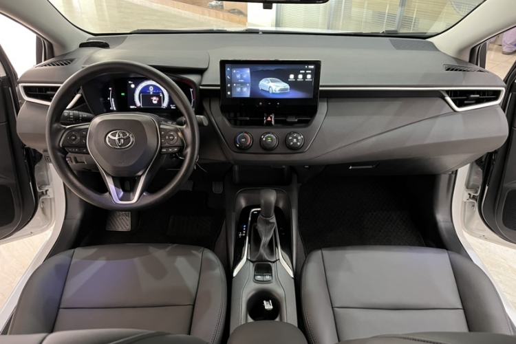 Used Toyota Corolla 2023 1.5L Pioneer Edition Interior 1