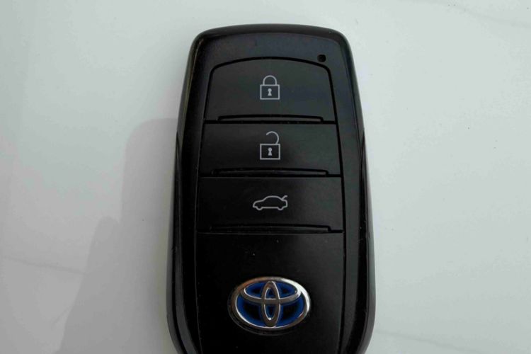 Used Toyota Corolla 2023 1.8L Smart Electric Hybrid Dual-Motor Pioneer Edition Interior 1