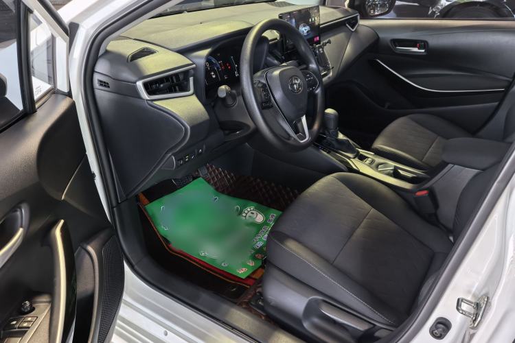 Used Toyota Corolla 2023 1.8L Smart Electric Hybrid Dual-Motor Pioneer Edition Interior 1