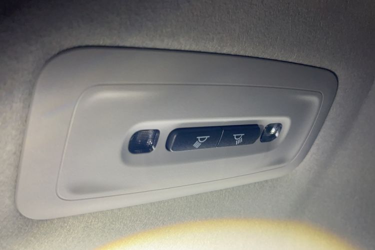 Used Toyota Corolla 2023 1.8L Smart Electric Hybrid Dual-Motor Elite Edition Interior 15