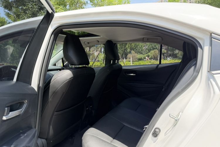 Used Toyota Corolla 2023 1.8L Smart Electric Hybrid Dual-Motor Elite Edition Interior 2