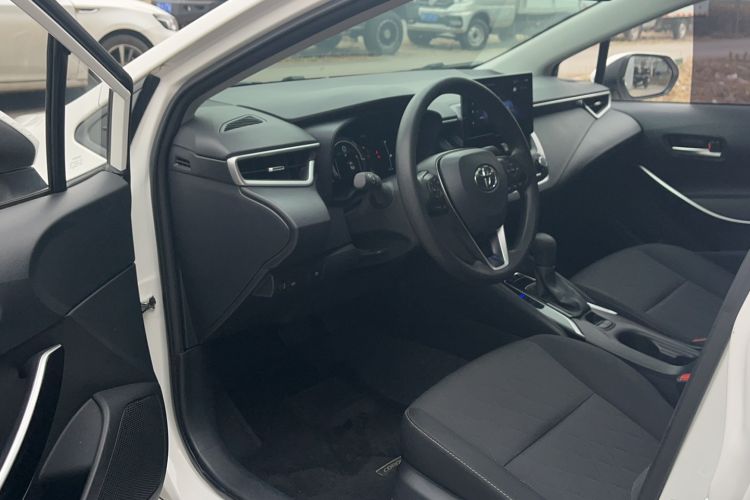 Used Toyota Corolla 2023 1.8L Smart Electric Hybrid Dual-Motor Elite Edition Interior 2