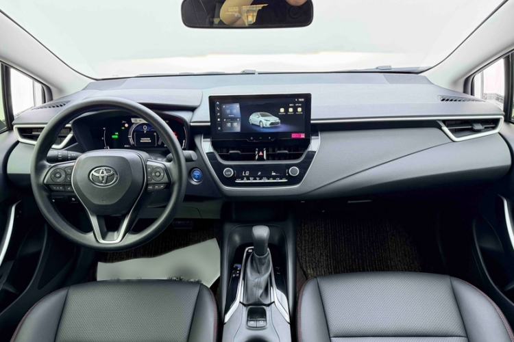 Used Toyota Corolla 2023 1.8L Smart Electric Hybrid Dual-Motor Pioneer Edition Interior 2
