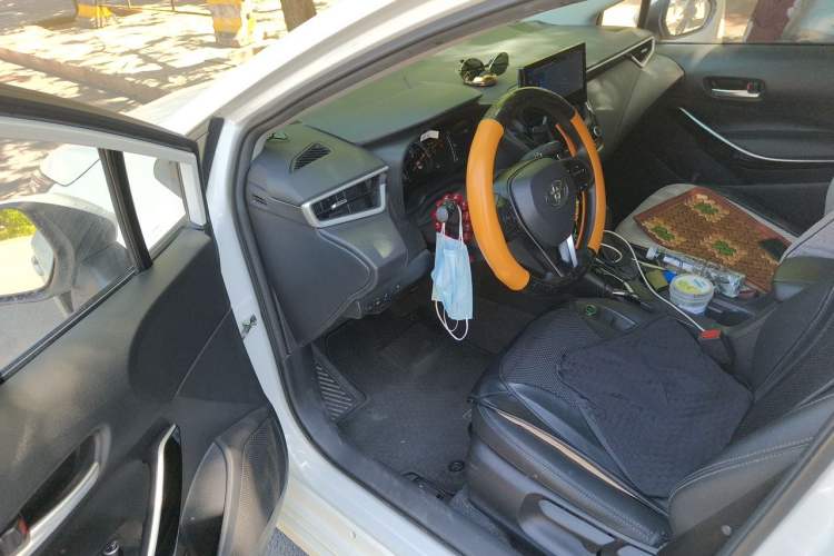 Used Toyota Corolla 2023 1.8L Smart Electric Hybrid Dual-Motor Elite Edition Interior 3