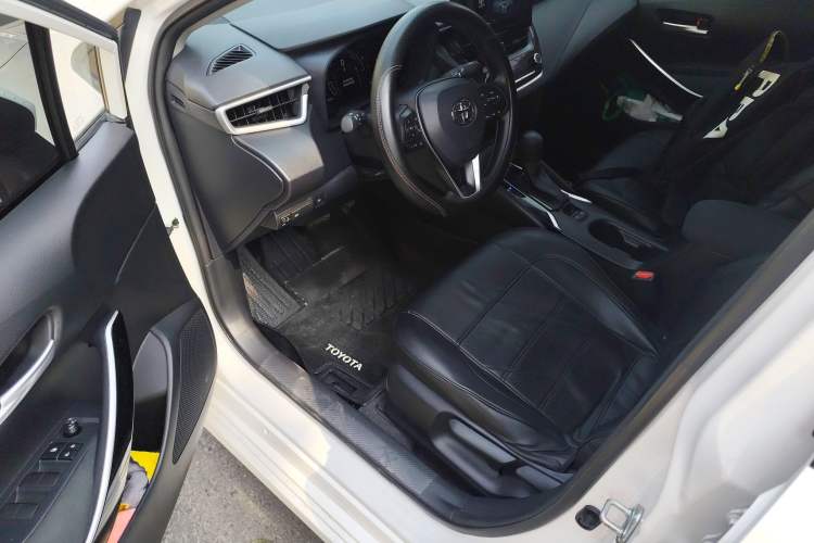 Used Toyota Corolla 2023 1.8L Smart Electric Hybrid Dual-Motor Pioneer Edition Interior 3